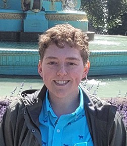 Headshot of Ian Ouzts